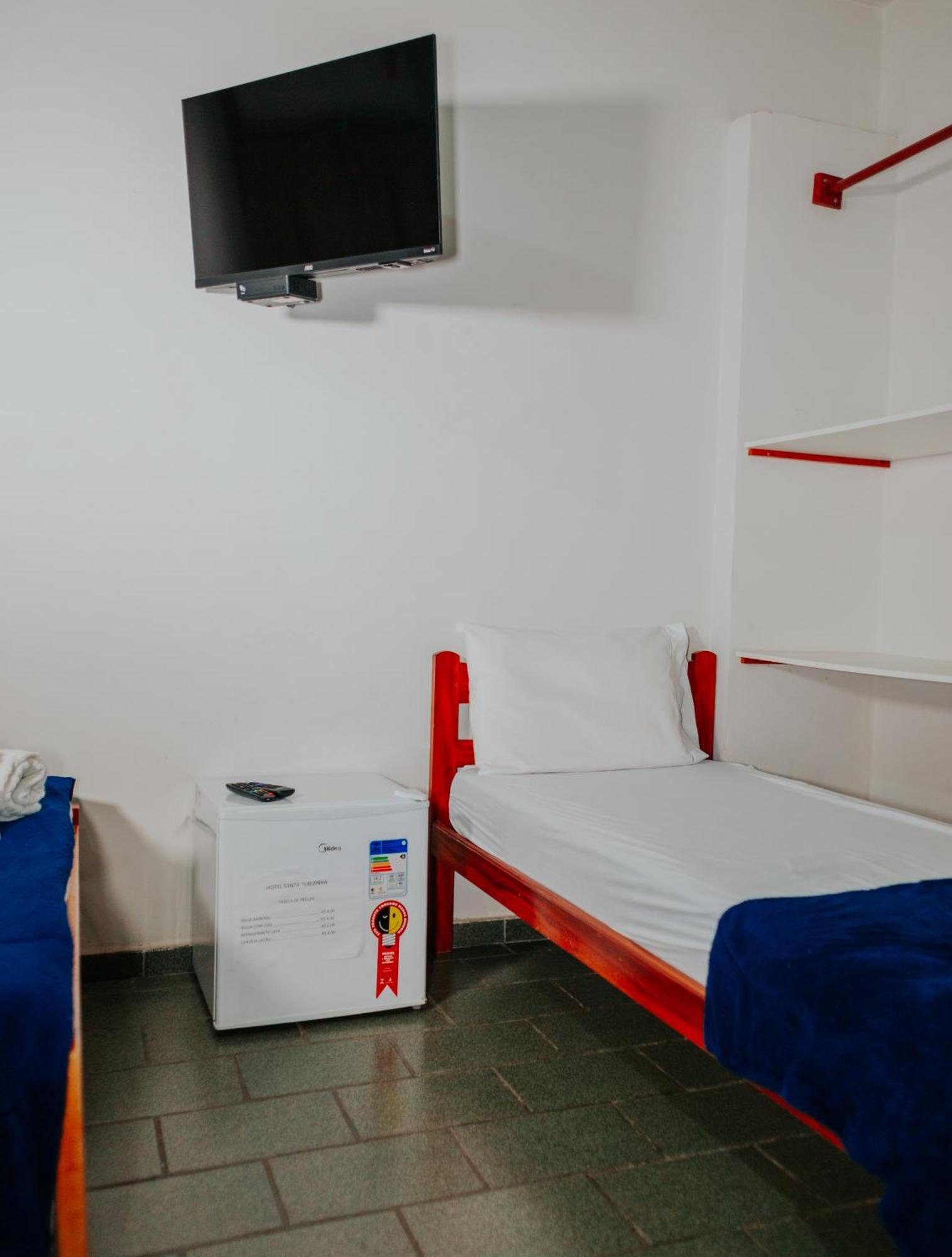 Hotel Santa Terezinha Alfredo Chaves Exteriér fotografie